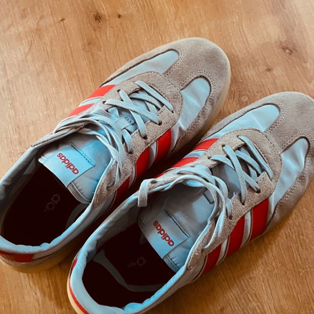 Кроссовки Adidas