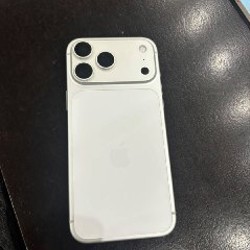 IPhone 17 Pro Max - фото 2