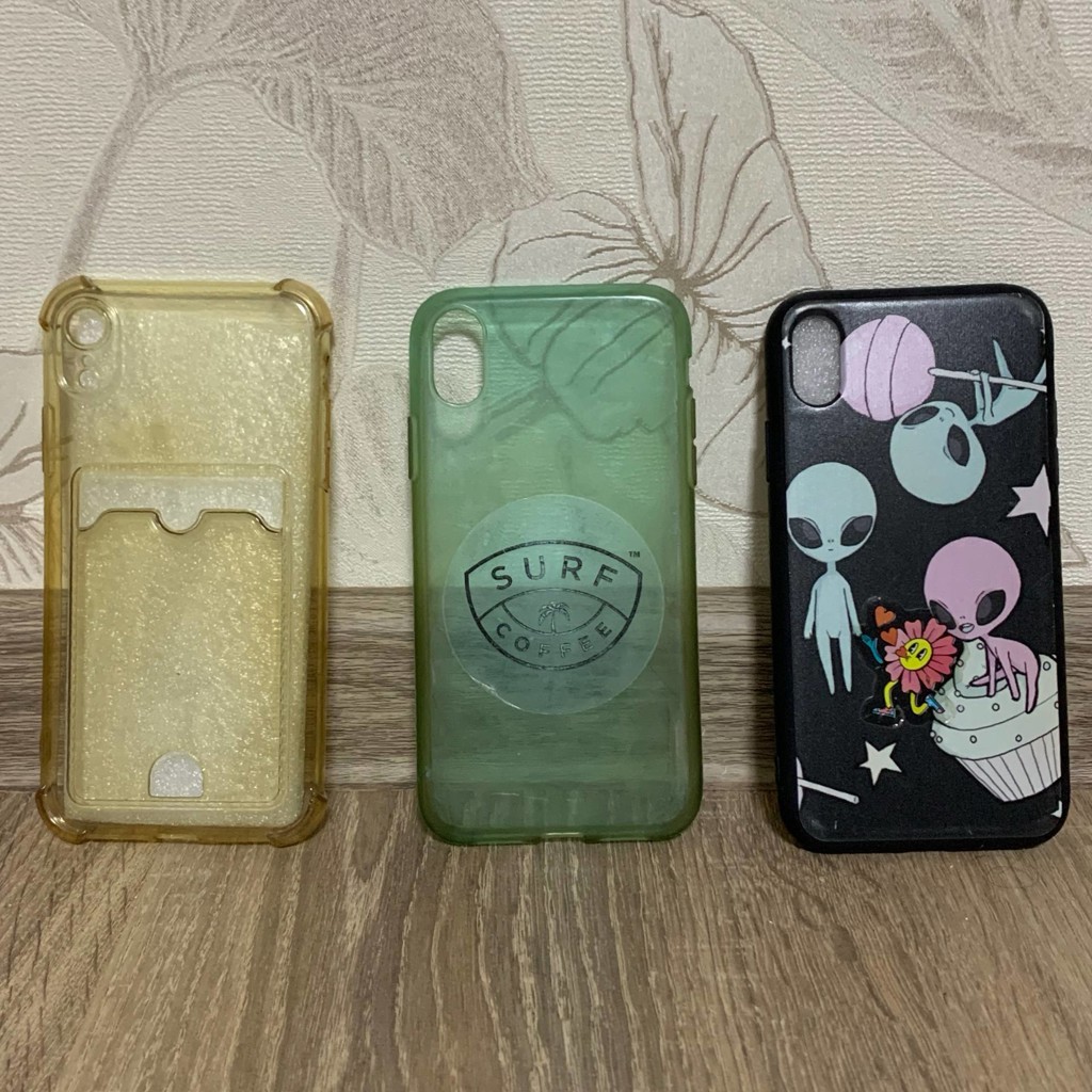 Чехлы на iPhone XR