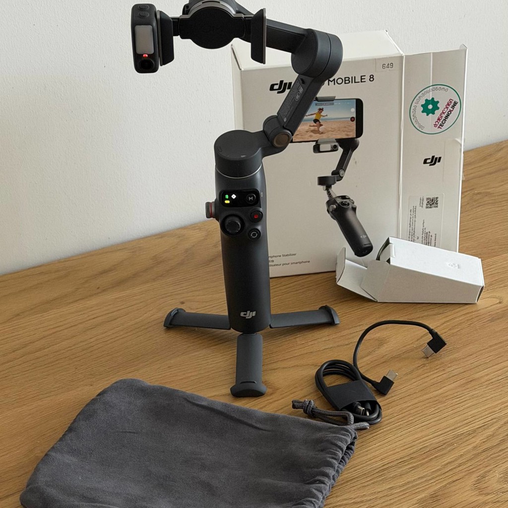 DJI Osmo Mobile 8