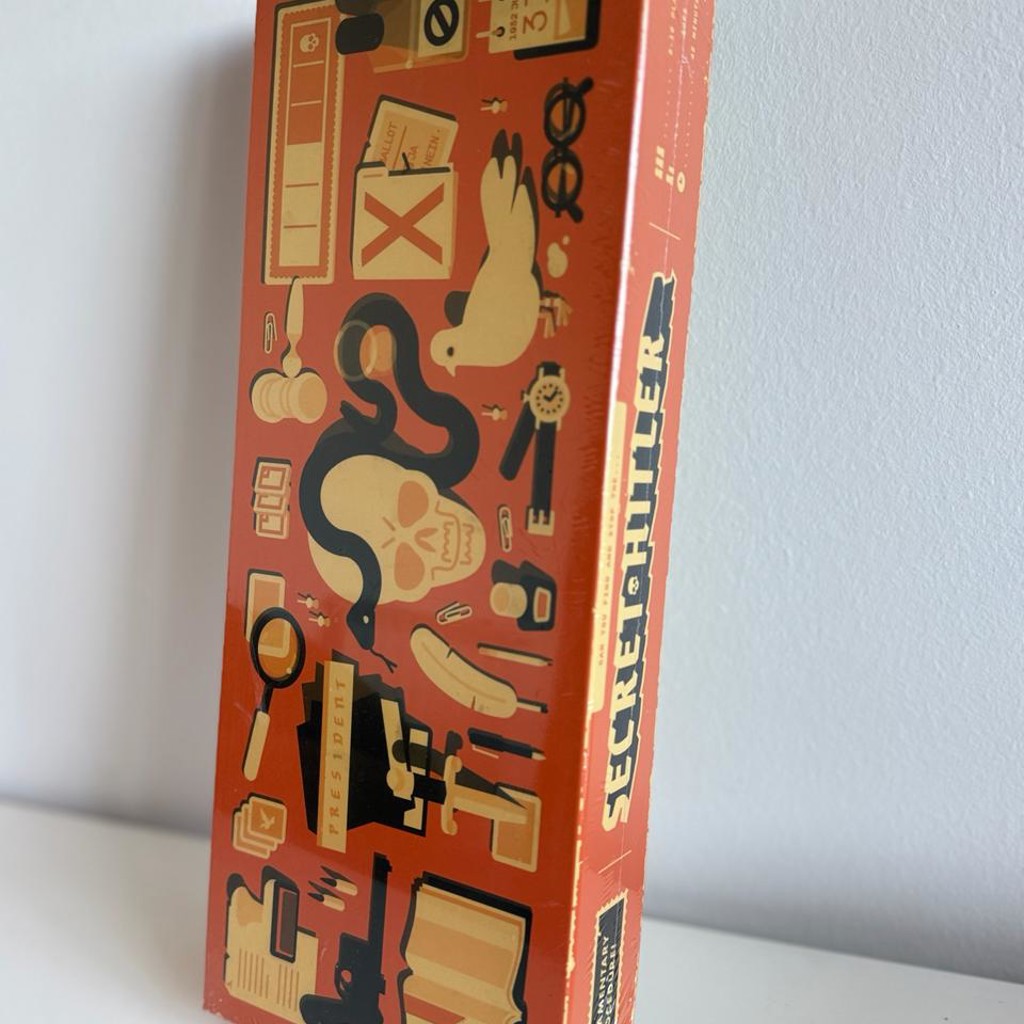 Настольная игра Secret Hitler