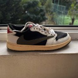 Traviss Scott Jordan 1 low - фото 3