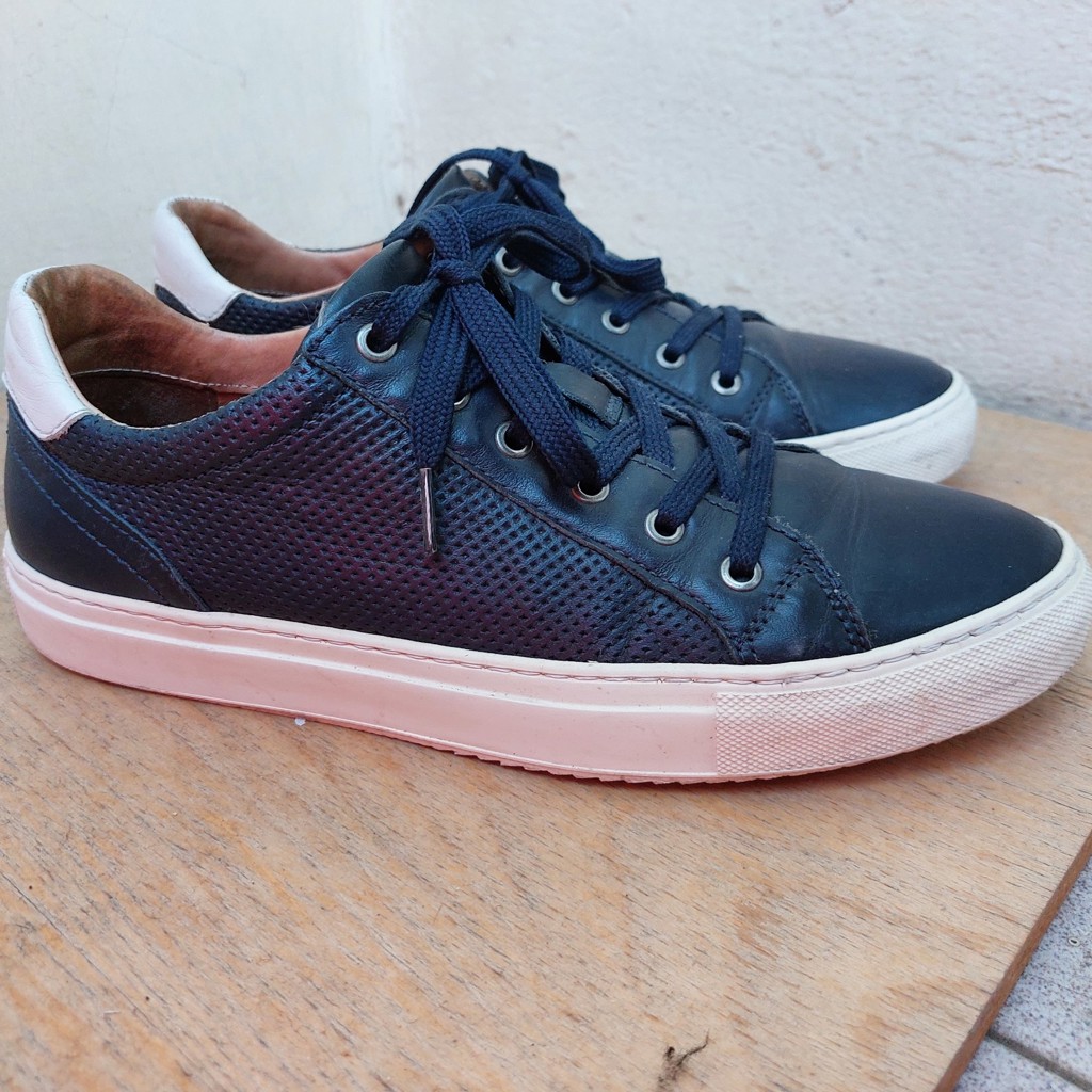 CINQUE sneakers