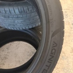 Резина летняя 225/40 R19 - фото 2