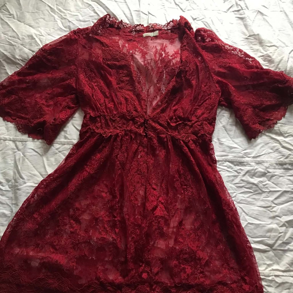 Пеньюар красный