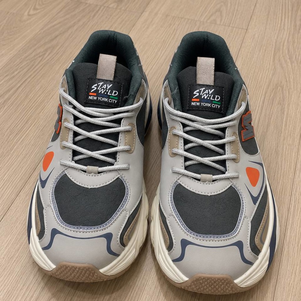 Stay Wild в стиле New Balance 9060
