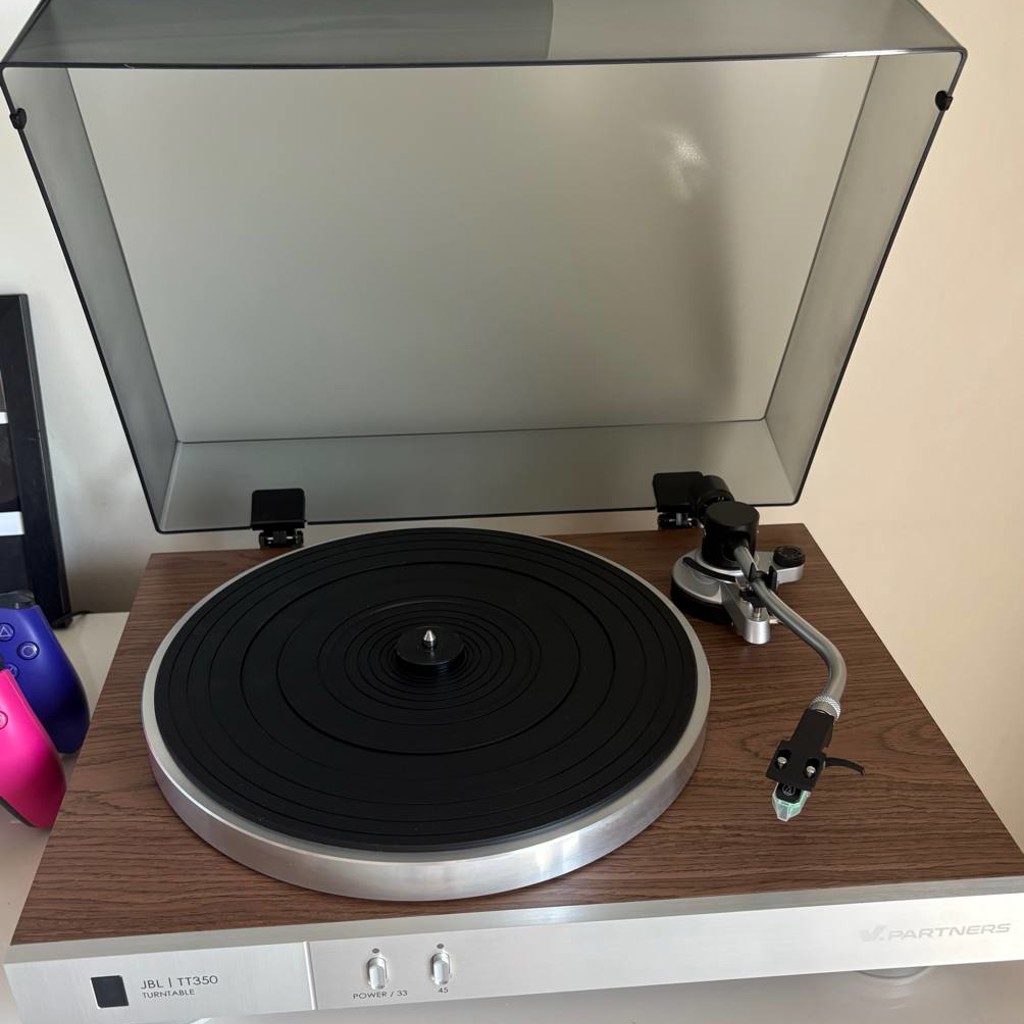 JBL TT350 Turntable