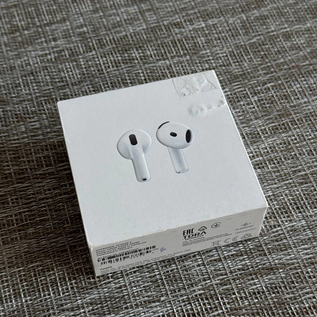 Apple AirPods 4