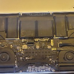 MacBook Pro на запчасти - фото 4