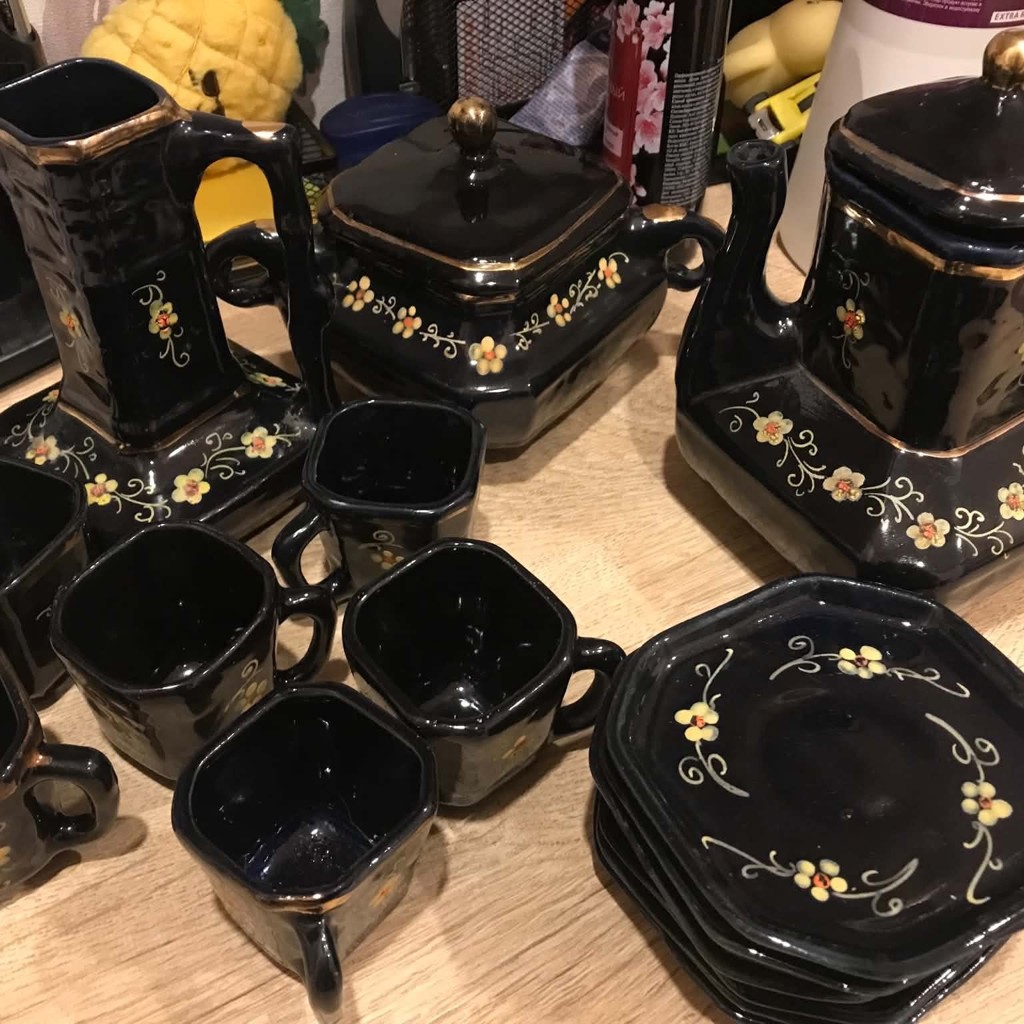 Старинный сервиз на 6 персон
