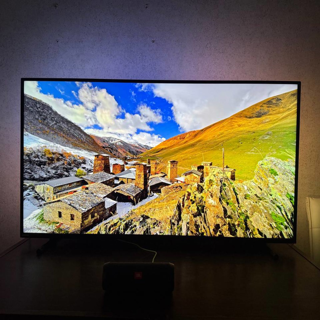 Телевизор Philips 43' (Ambilight)