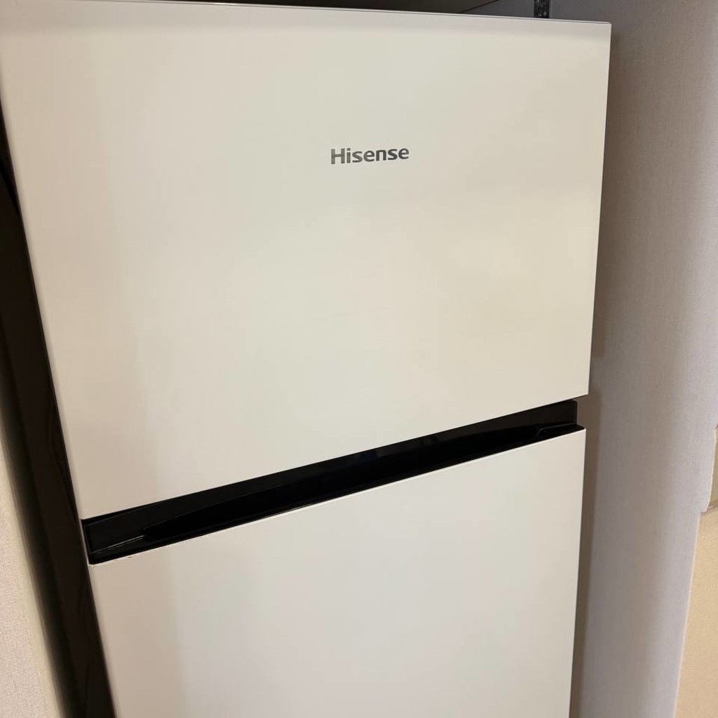 Холодильник Hisense