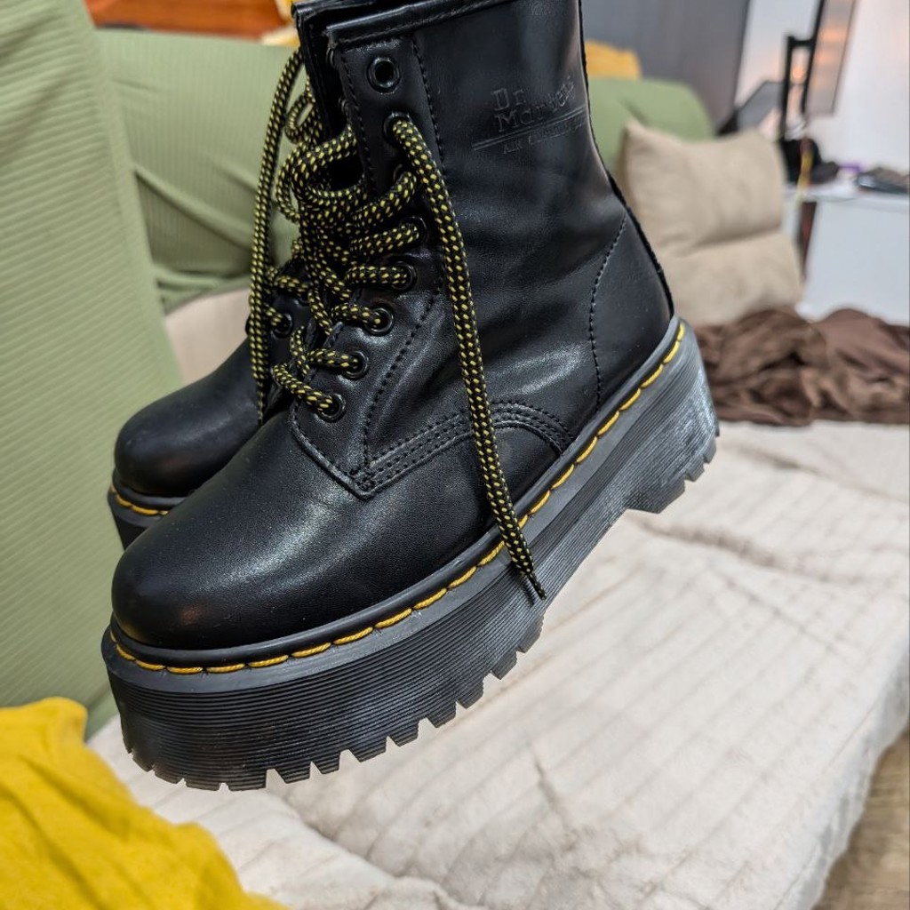 Dr. Martens