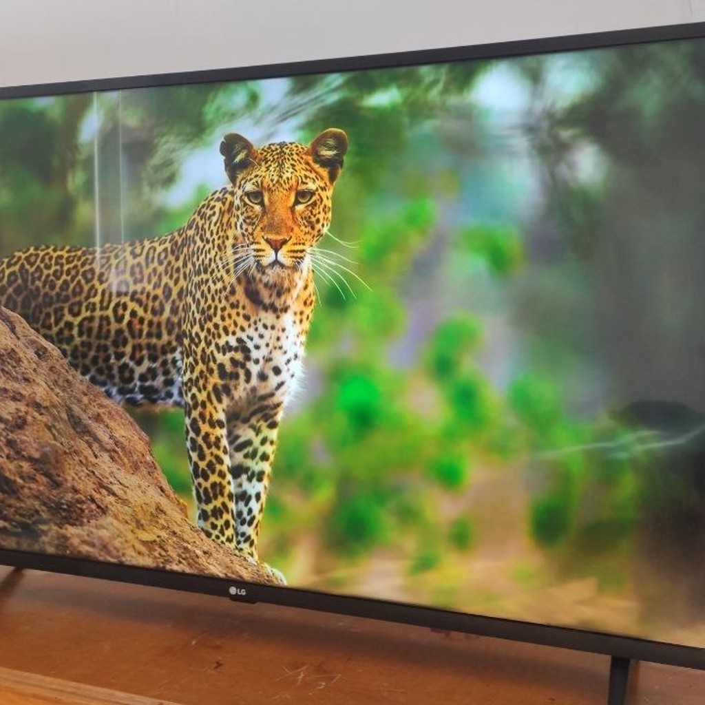 Телевизор LG 43UQ75006LF