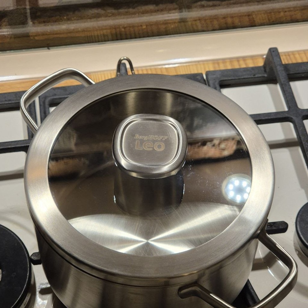 Кастрюля BergHOFF Leo