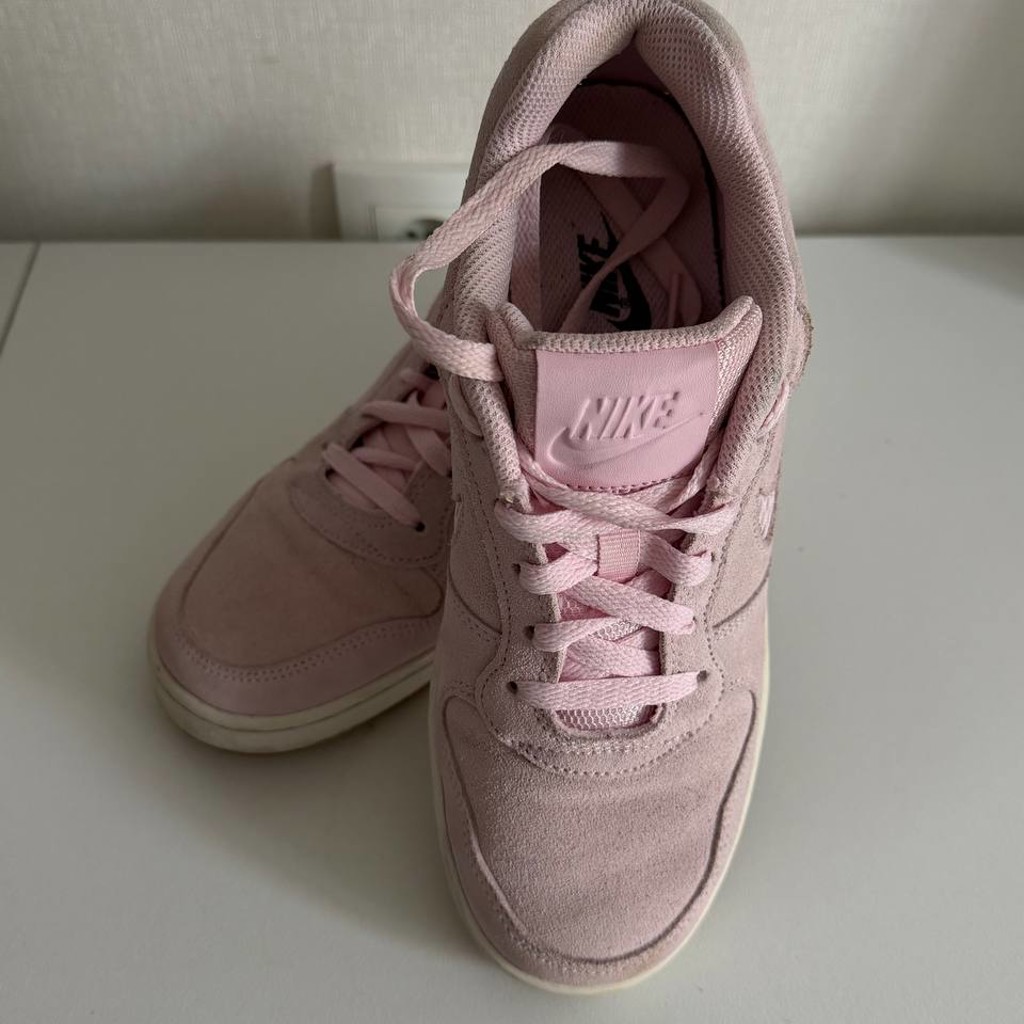 Кроссовки Nike
