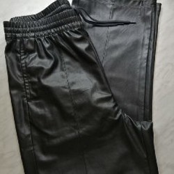 Спортивные женские брюки из экокожи - фото 5