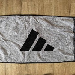 Полотенце Adidas для тренировок - фото 3