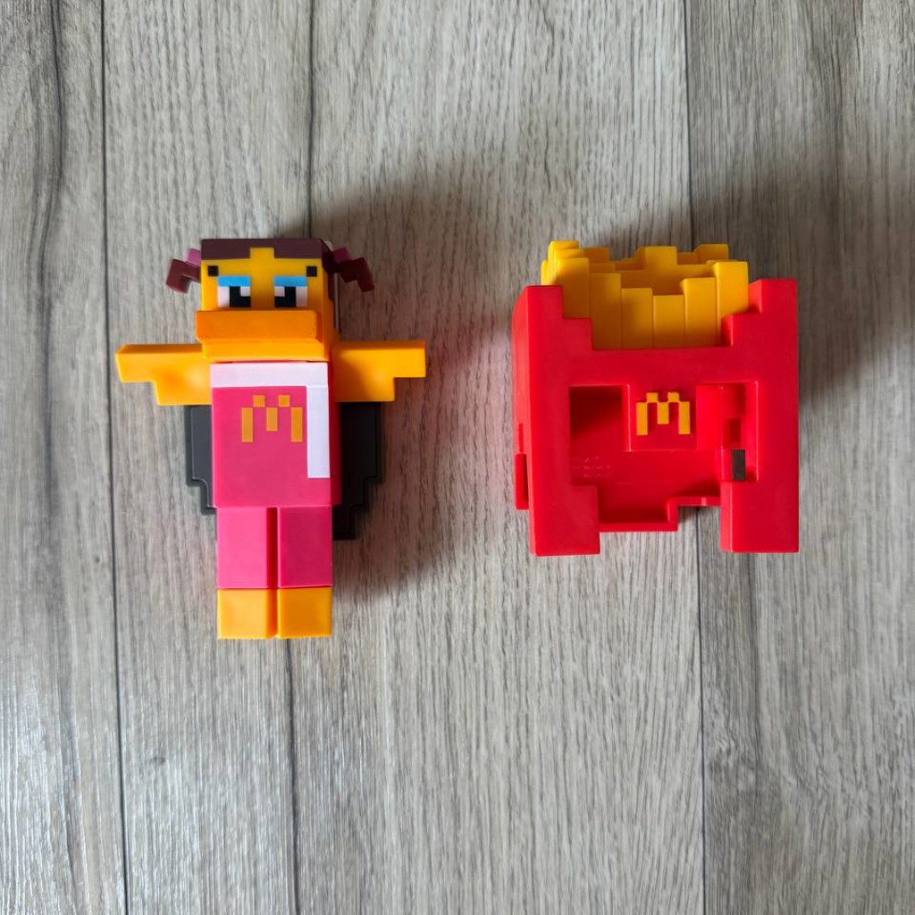 Игрушки Minecraft из McDonald’s