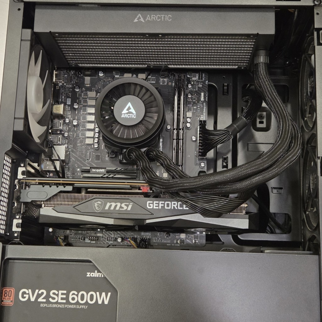 Водяное охлаждение Arctic Liquid Freezer III 240 mm