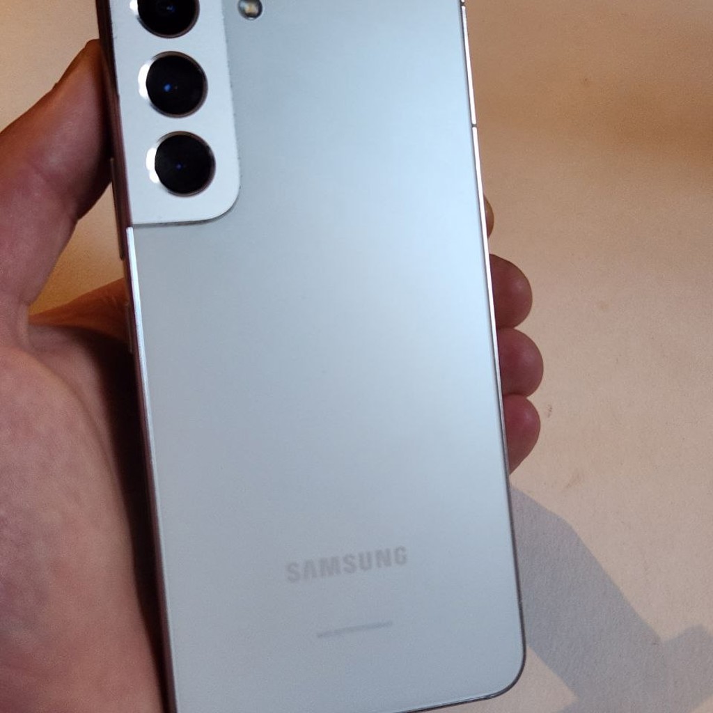 Samsung Galaxy S22