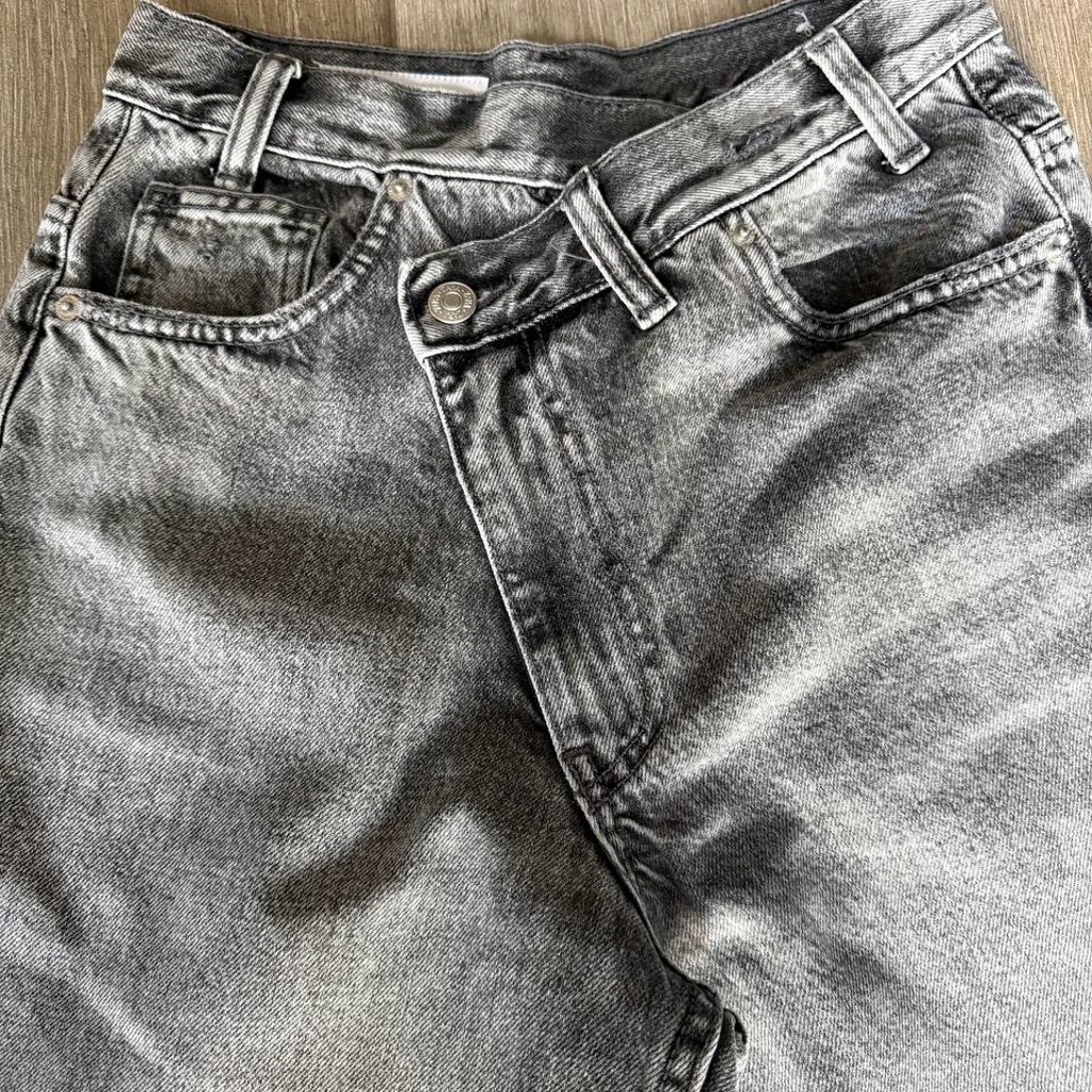 Джинсы Zara