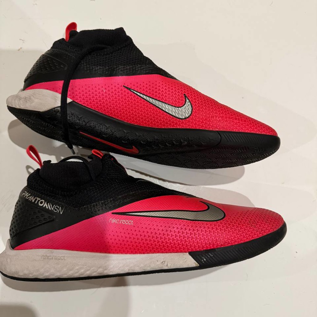 Кроссовки Nike