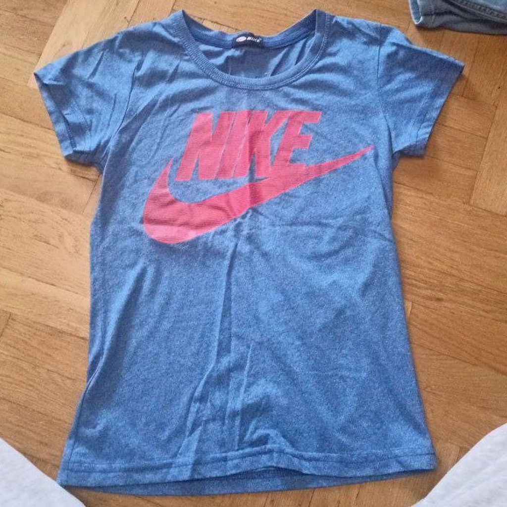 Футболка NIKE