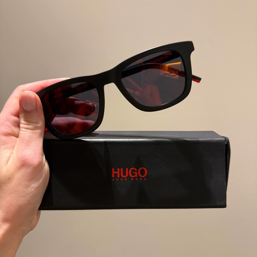 Солнцезащитные очки HUGO Boss