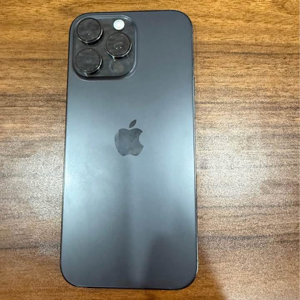 Apple iPhone 16 Pro Max