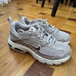 Кроссовки Nike - фото 2