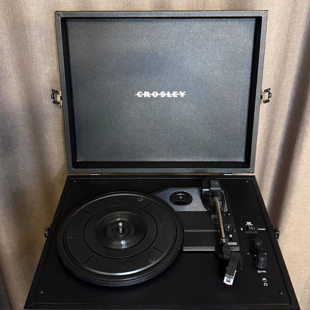 Проигрыватель Crosley Voyager