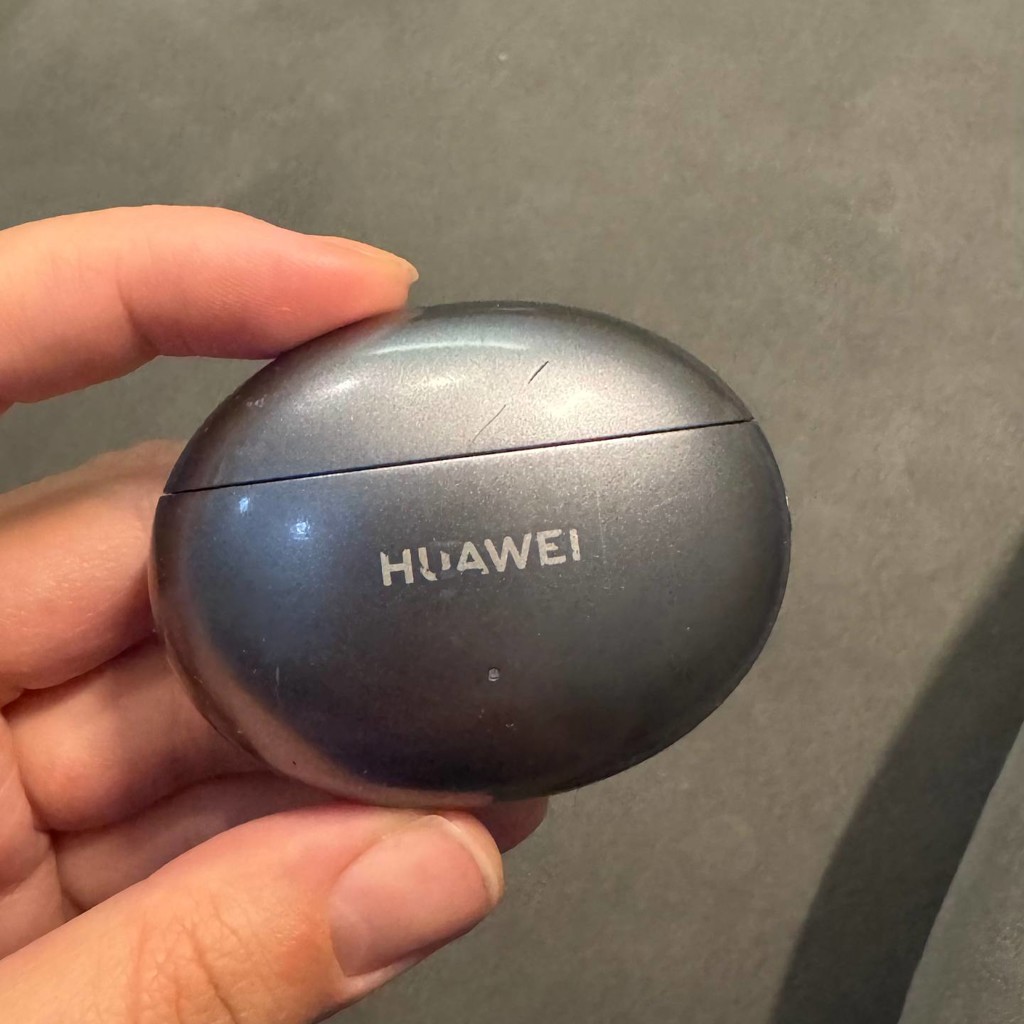 Кейс от наушников Huawei FreeBuds 4i