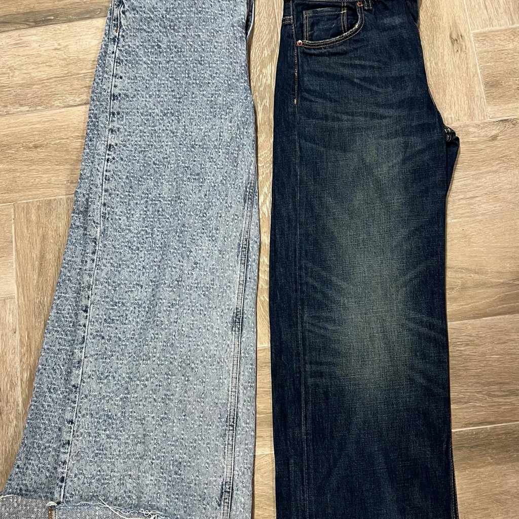 Голубые джинсы Zara