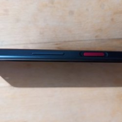 T Phone Pro 5G - фото 3