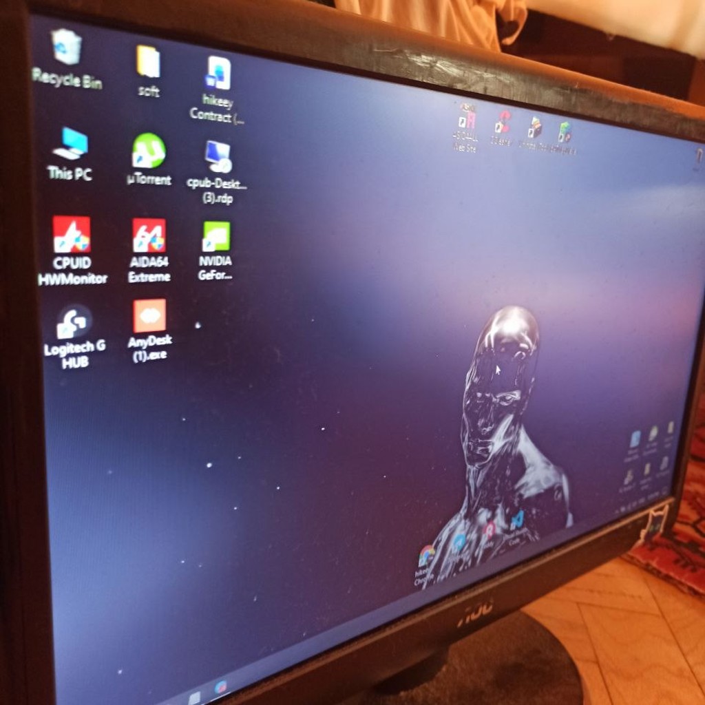 Монитор AOC e950Swn