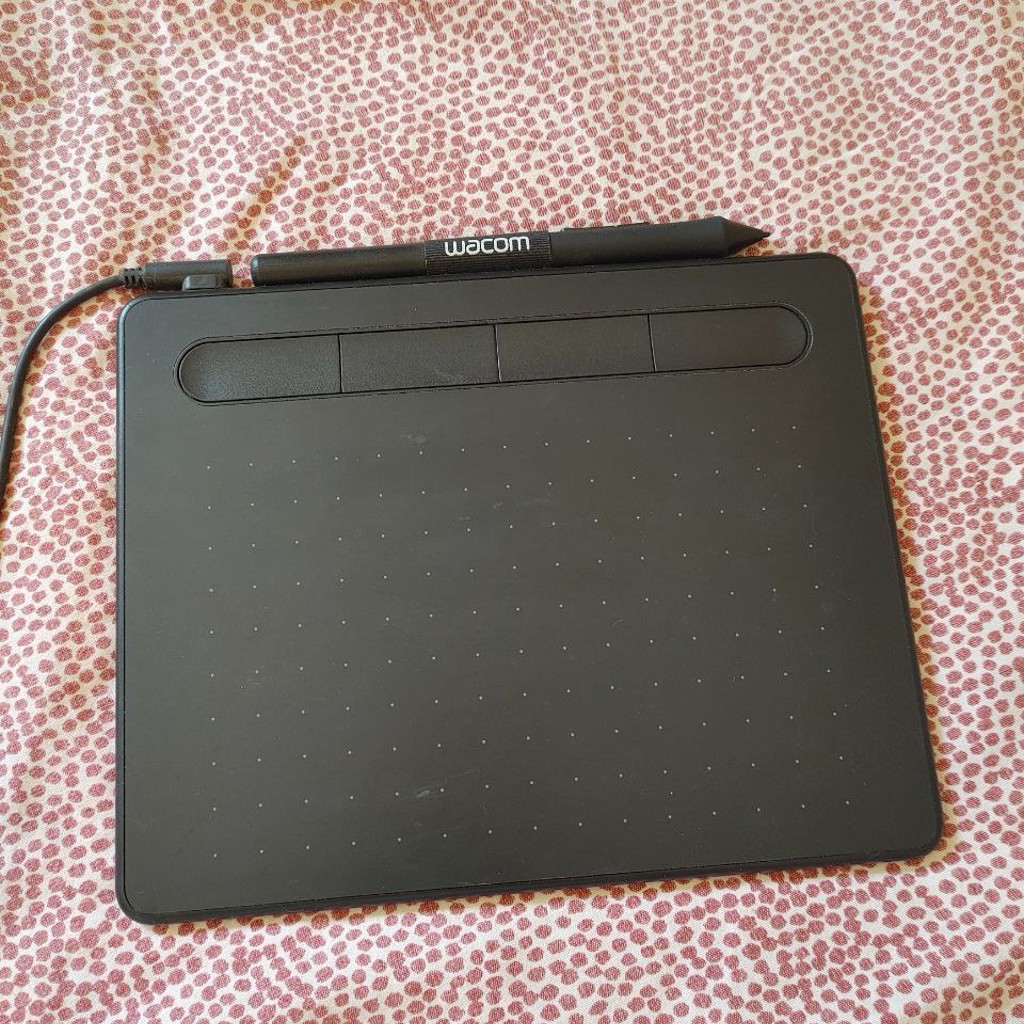 Графический планшет Wacom Intuos Small