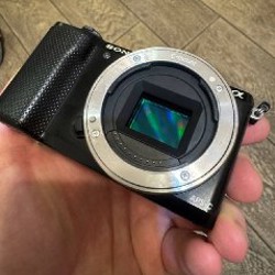 Камера Sony A5000 - фото 2