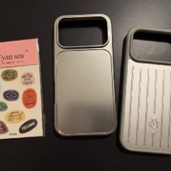 Чехол на iPhone 18 Pro - фото 1