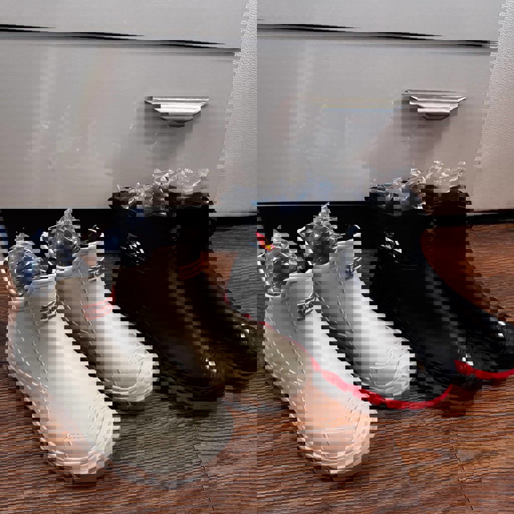 Черные резиновые сапоги