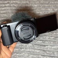 Sony ZV-E10 - фото 4