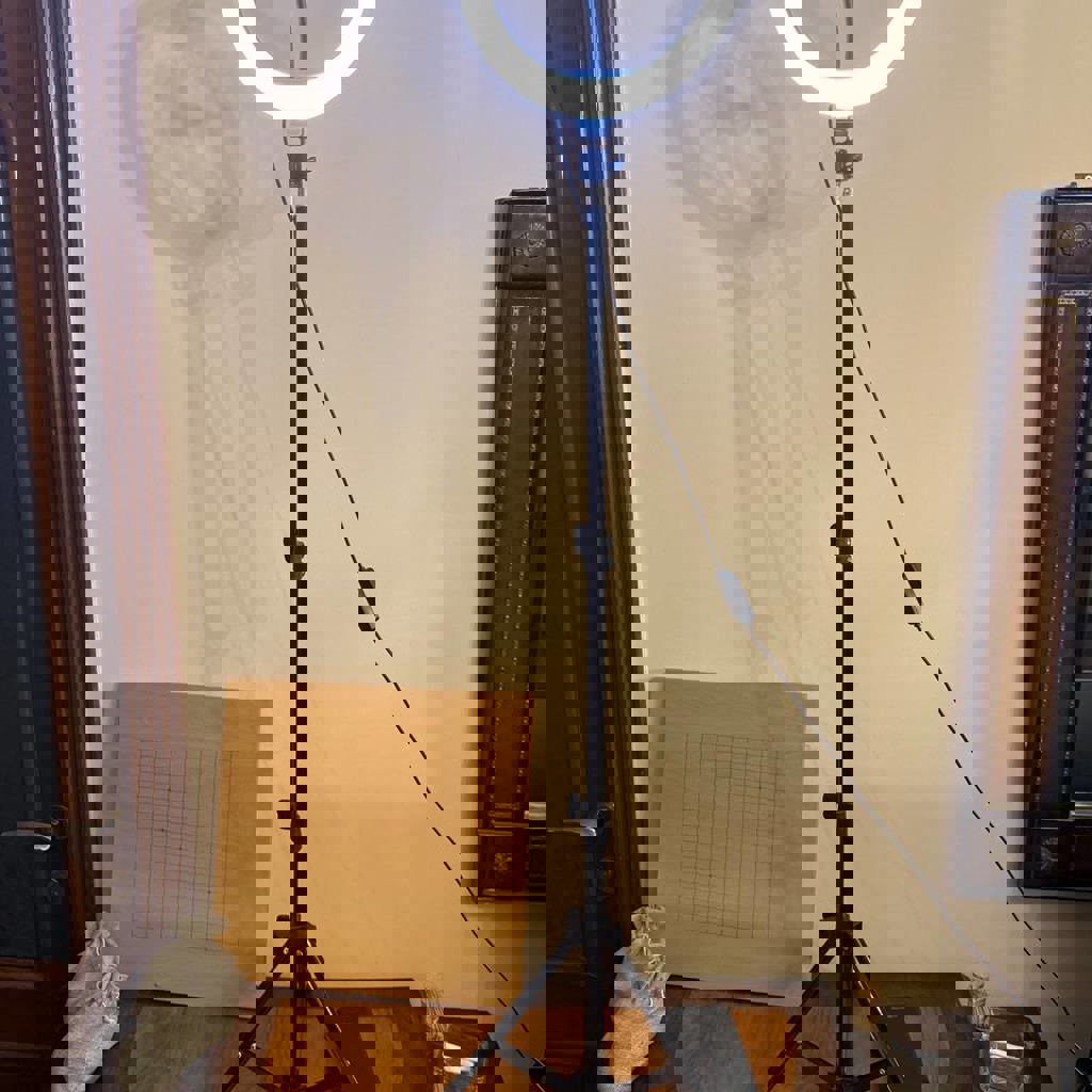 Кольцевая лампа