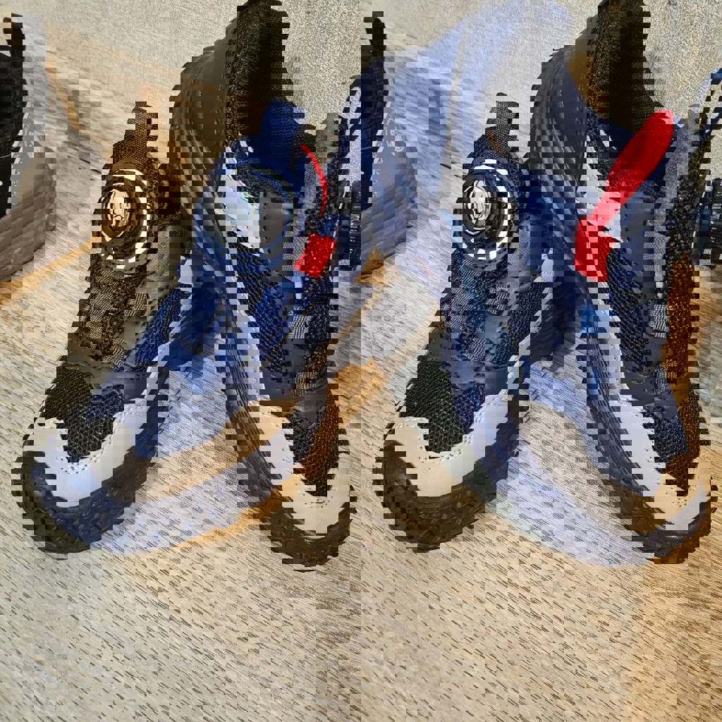 Детские кроссовки