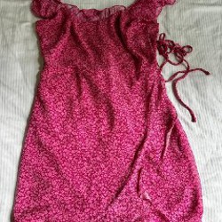 Платье синего и белого цвета - фото 1