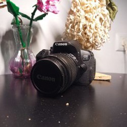 Фотоаппарат Canon EOS 650D - фото 3