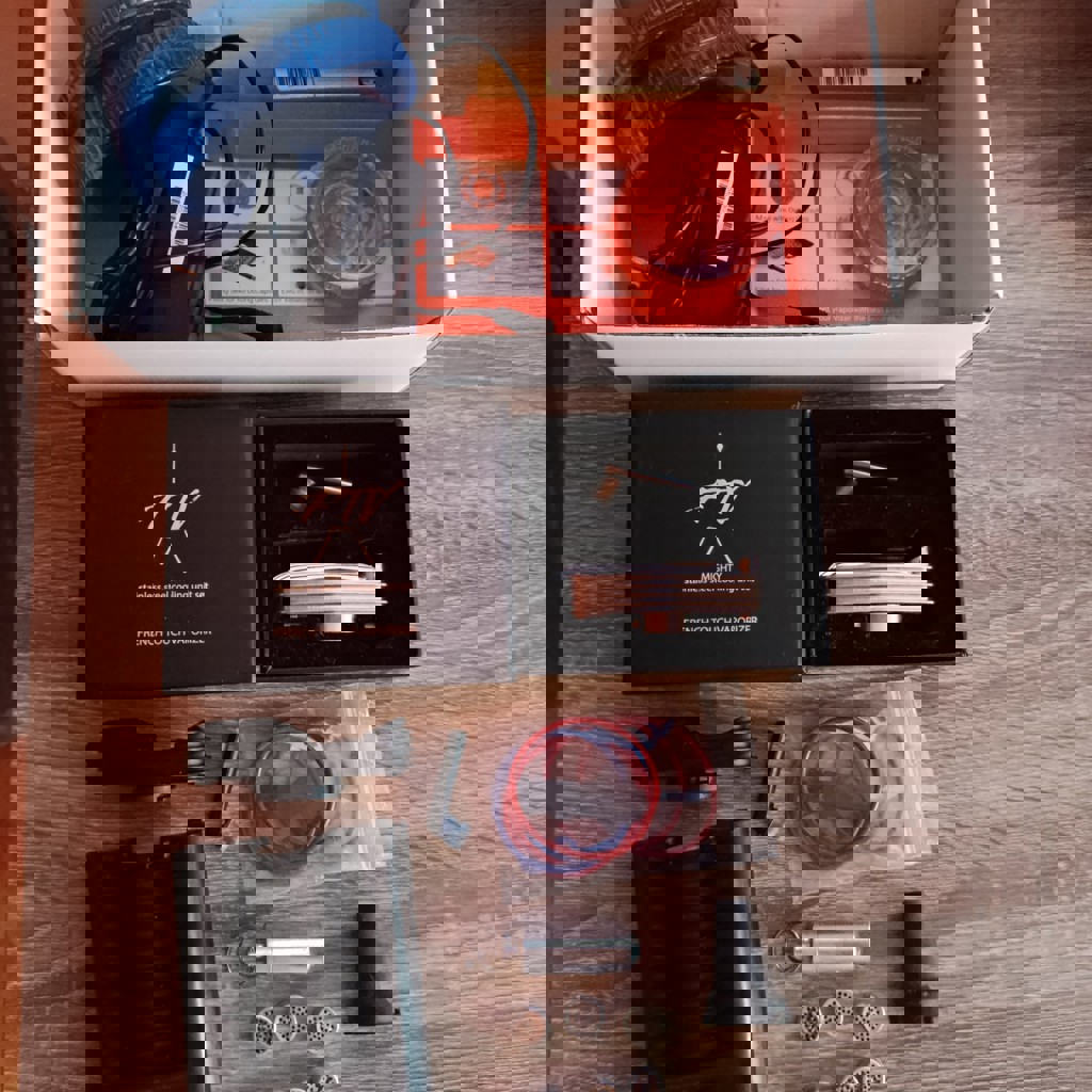 Танки и контейнер брелок