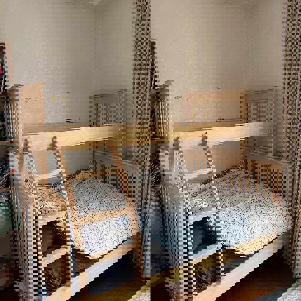 2-ярусная кровать с матрацем