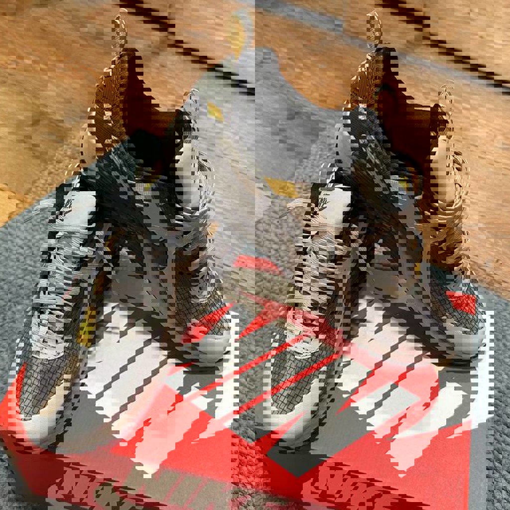 Кроссовки Nike