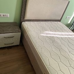 Двуспальная кровать с матрасом - фото 3