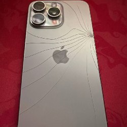 IPhone 15 Pro Max - фото 3